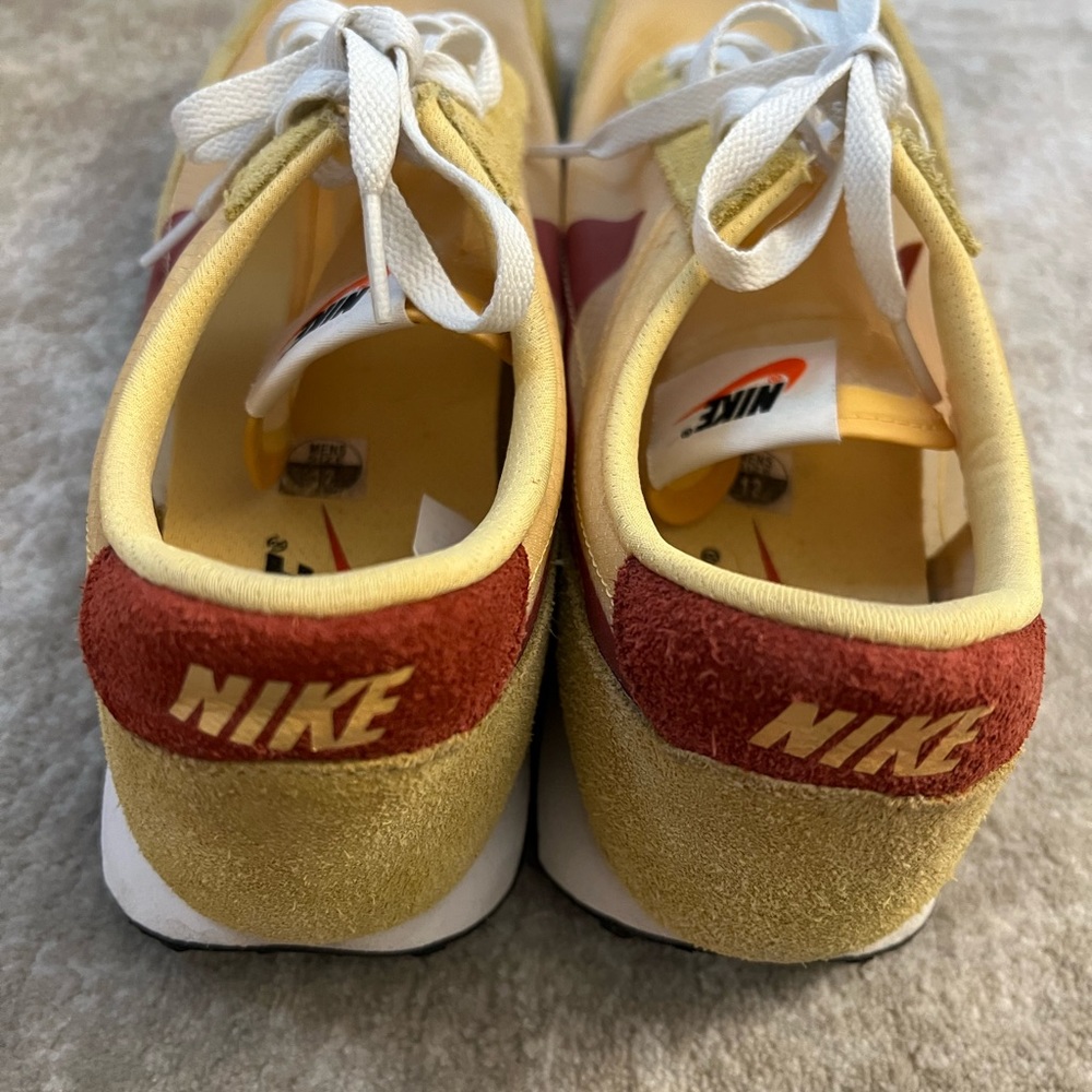 2020 Nike Daybreak SP 'Topez Gold'